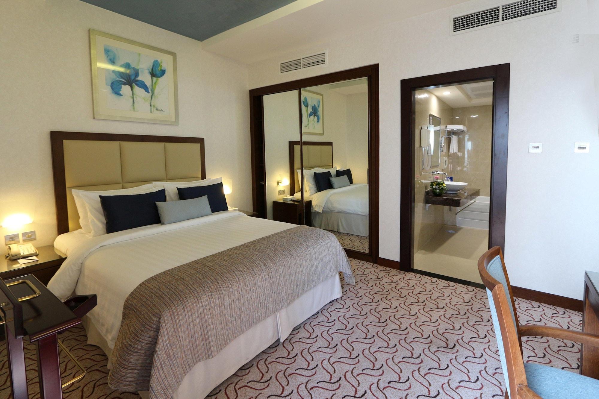 Samaya Hotel Deira Dubái Exterior foto