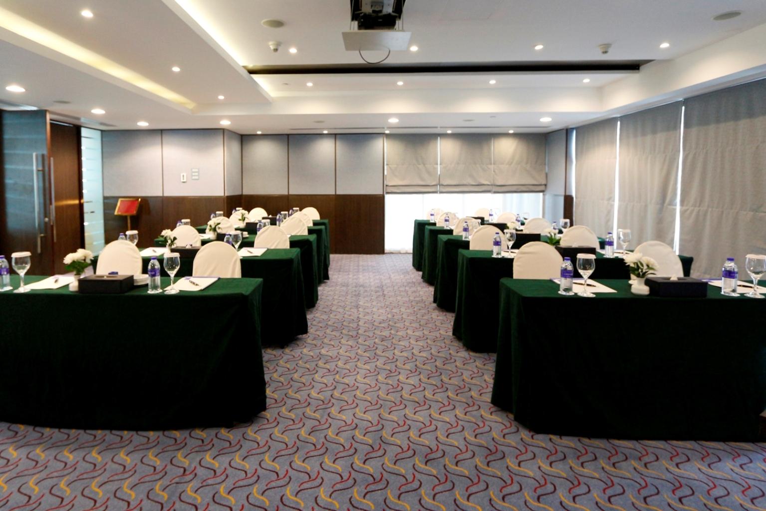 Samaya Hotel Deira Dubái Exterior foto